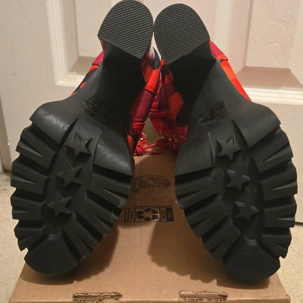 Azalea Wang Red/Black Camo Put It Down On Me Chunky Heel Boot - Picture 4 of 5